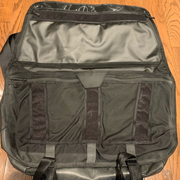 Nike bike messenger bag - Picture 4 of 4